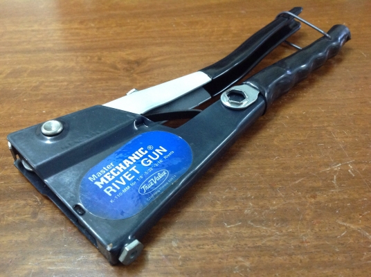 ขายปืนยิงรีเวท MASTER MECHANIC RIVET GUN
