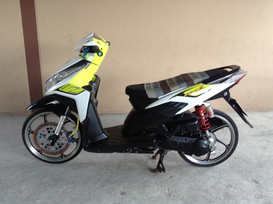 ขาย!!! ฮอนด้าคลิ๊กไอ ล้อแม็ก ปี52 รถเครื่องดีคับ ทะเบียนครบ ภาษี57