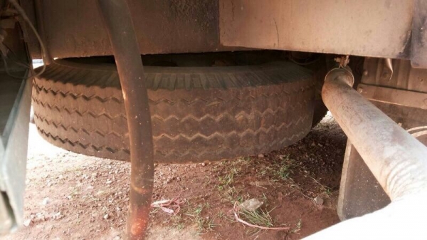 ฮีโน่ 10 ล้อ ( รถตู้เย็น ) FL226 220 แรงม้า  ติดต่อ 081 - 6079515