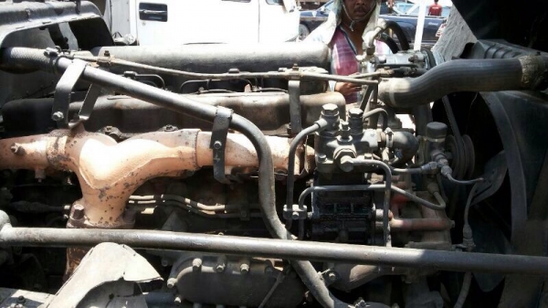 ฮีโน่ 10 ล้อ ( รถตู้เย็น ) FL226 220 แรงม้า  ติดต่อ 081 - 6079515