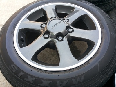 ขายล้อแม็กISUZU GOLD series 16 นิ้ว 6 ก้าน(สีกัล) พร้อมยาง 1 ชุด