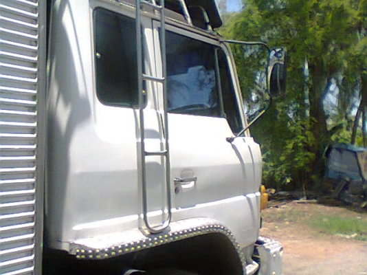 ขายหัวเก๋ง10ล้อHINO 4Dหัวนอก เจ้าของจะวางใหม่(ยกลงพรุ่งนี้) ขาย75,000 บาทยกขึ้นได้เลยครับ  ขายให้คุณอาร์ทบ้านไร่แล้วครับขอบคุณครับ