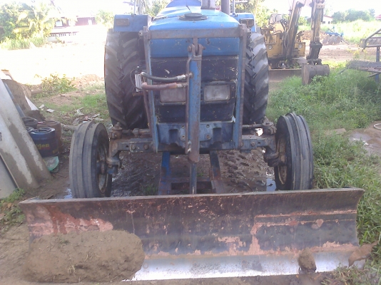 ขายฟอร์ด 6640  พร้อมทะเบียน  ดันหน้าหลี  หาง3CMT  พร้อมใช้งาน