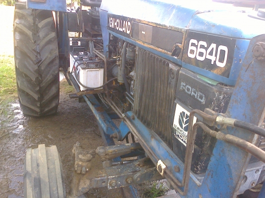 ขายฟอร์ด 6640  พร้อมทะเบียน  ดันหน้าหลี  หาง3CMT  พร้อมใช้งาน