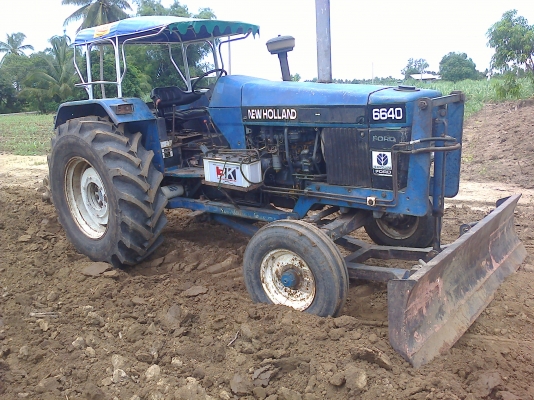 ขายฟอร์ด 6640  พร้อมทะเบียน  ดันหน้าหลี  หาง3CMT  พร้อมใช้งาน