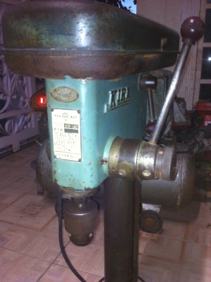 แท่นสว่าน KIRA ของญี่ปุ่นแท้ ไฟ 220 โวล์ สภาพพร้อมใช้งาน หน้าแท่นไม่มีรอย