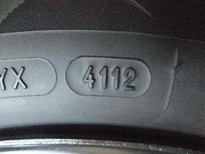 กะทะล้อ ขอบ 15 4รู 100 พร้อมยาง Michelin 185/60/15 ปี 12