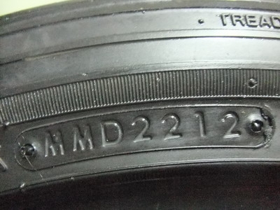 ยาง Nitto 215/45/17 ปี 12