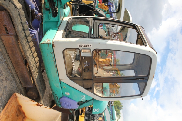 ขาย !!! รถแมคโคร KOMATSU PC30-7 รถนอกชัวร์ ขาย !!! รถแมคโคร KOMATSU PC30-7 รถนอกชัวร์