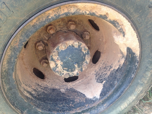 ISUZU ROCKY 210 HP 6SA1 สิบล้อดั๊มพ์ 2 เพลา กระบะดั๊มพ์ 12 ตันพื้นเหล็กฝาข้างไม้สภาพดีพร้อมบรรทุกได้เลย เครื่องแห้งแรงดี ช่วงล่างคัชซีสวยไม่มีผุไม่มีบวม ยางสภาพดี 10 เส้นประมาณ 60\% พร้อมบรรทุก เอกสารเล่มทะเบียนชุดโอนครบพร้อมโอน ราคาต่อรองได้ครับ ISUZU ROCKY 210 HP 6SA1 สิบล้อดั๊มพ์ 2 เพลา กระบะดั๊มพ์ 12 ตันพื้นเหล็กฝาข้างไม้สภาพดีพร้อมบรรทุกได้เลย เครื่องแห้งแรงดี ช่วงล่างคัชซีสวยไม่มีผุไม่มีบวม ยางสภาพดี 10 เส้นประมาณ 60\% พร้อมบรรทุก เอกสารเล่มทะเบียนชุดโอนครบพร้อมโอน ราคาต่อรองได้ครับ