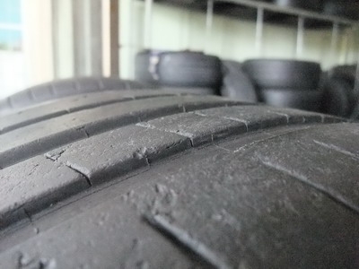 ยาง Michelin 255/40/19 ปี 11 ยาง Michelin 255/40/19 ปี 11