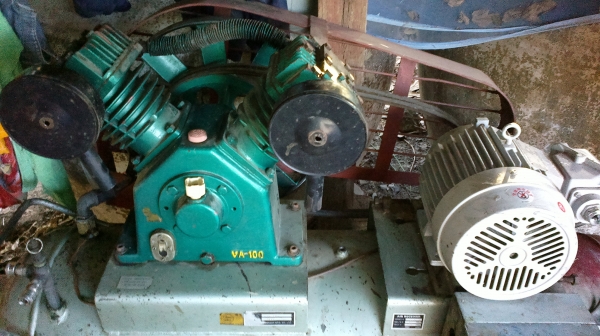 ชายปั๊มลมฟูเส็ง 5 แรง