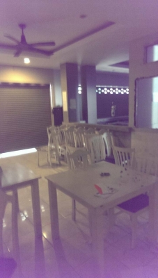 ขายชุดโต๊ะเก้าอี้หุ่มเบาะ   27 ชุด ถูกๆ