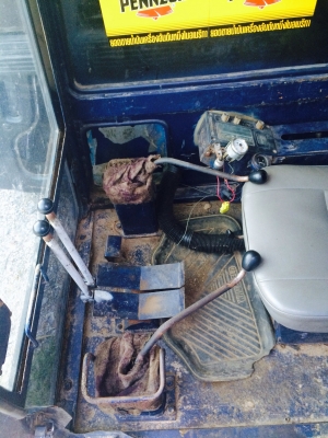 ขายด่วนหัวเก๋ง komatsu 120-3 สภาพพร้อมใช้