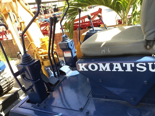 ขายด่วนรถแบคโฮ komatsu pc 30-5 เก่านอก สภาพเยี่ยม ราคาถูก