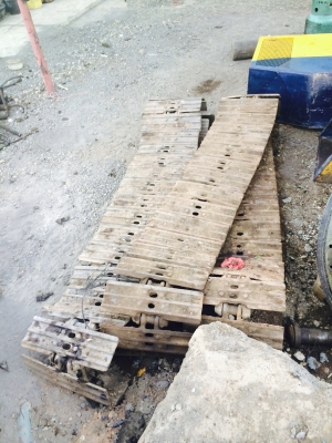 ขายด่วนโซ่แผ่น 120 มี2คู่ มีแผ่นยาว 50 กับ 60