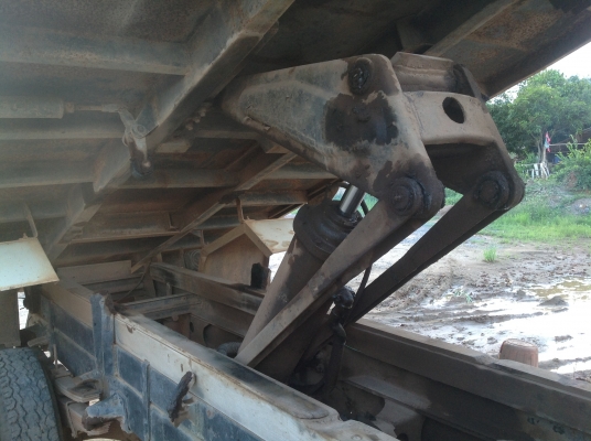 ขายสด  -  ผ่อน  หกล้อด้ัม  แชสชีดี เครื่องดี  กระบะดี