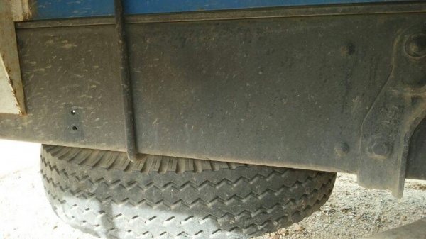 รถฮีโน่ 6 ล้อ พื้นเรียบ ( ติดเครน 3 ตัน ) 220 แรงม้า ปี 48 ( รถวิ่ง 6x,xxx กม. ) สนใจติดต่อ 081 - 6079515 รถฮีโน่ 6 ล้อ พื้นเรียบ ( ติดเครน 3 ตัน ) 220 แรงม้า ปี 48 ( รถวิ่ง 6x,xxx กม. ) สนใจติดต่อ 081 - 6079515