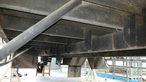 รถฮีโน่ 6 ล้อ พื้นเรียบ ( ติดเครน 3 ตัน ) 220 แรงม้า ปี 48 ( รถวิ่ง 6x,xxx กม. ) สนใจติดต่อ 081 - 6079515 รถฮีโน่ 6 ล้อ พื้นเรียบ ( ติดเครน 3 ตัน ) 220 แรงม้า ปี 48 ( รถวิ่ง 6x,xxx กม. ) สนใจติดต่อ 081 - 6079515