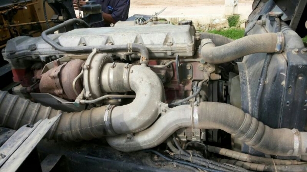 รถฮีโน่ 6 ล้อ พื้นเรียบ ( ติดเครน 3 ตัน ) 220 แรงม้า ปี 48 ( รถวิ่ง 6x,xxx กม. ) สนใจติดต่อ 081 - 6079515 รถฮีโน่ 6 ล้อ พื้นเรียบ ( ติดเครน 3 ตัน ) 220 แรงม้า ปี 48 ( รถวิ่ง 6x,xxx กม. ) สนใจติดต่อ 081 - 6079515