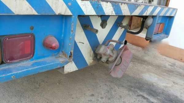 รถฮีโน่ 10 ล้อ ตู้แห้ง 260 แรงม้า ปี 47  สนใจติดต่อ 081 - 6079515