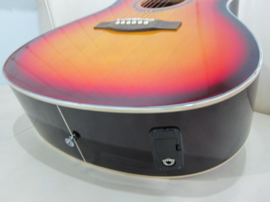 กีต้าร์โปร่งเว้าไฟฟ้า Vivid รุ่น V-121c สีซันเบิร์ส ของใหม่ EQ อย่างดี G-Tone GT-2 มีจูนเนอร์