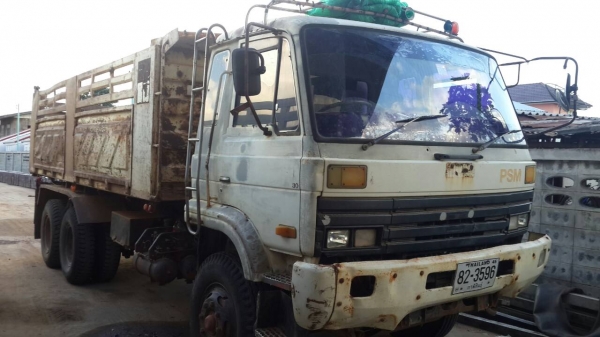 ขายด่วนNISSAN UDCW430M 230แรงสองเพลาดั้มสภาพเดิมๆราคา0843923995 ขายด่วนNISSAN UDCW430M 230แรงสองเพลาดั้มสภาพเดิมๆราคา0843923995