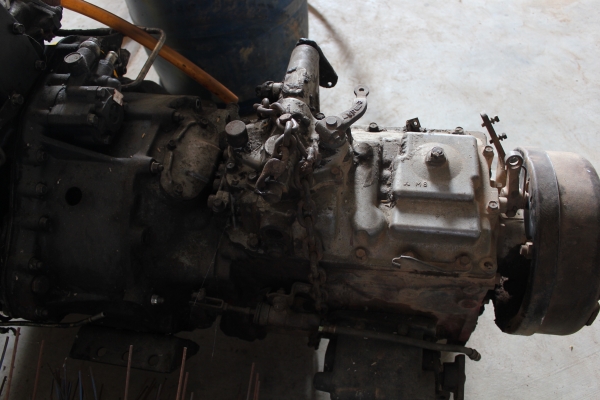 ขายเครื่องยนต์ 6D15 ถอดจาก 10 ล้อ mitsubishi fuso