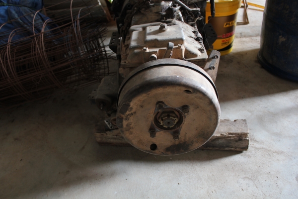 ขายเครื่องยนต์ 6D15 ถอดจาก 10 ล้อ mitsubishi fuso