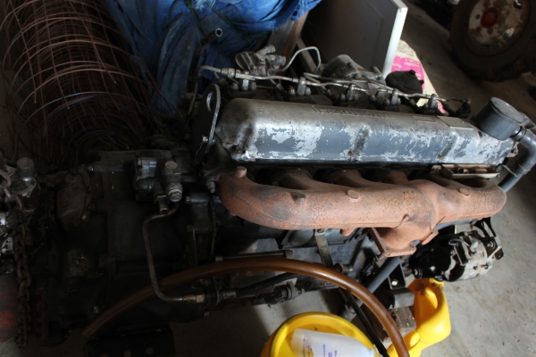 ขายเครื่องยนต์ 6D15 ถอดจาก 10 ล้อ mitsubishi fuso