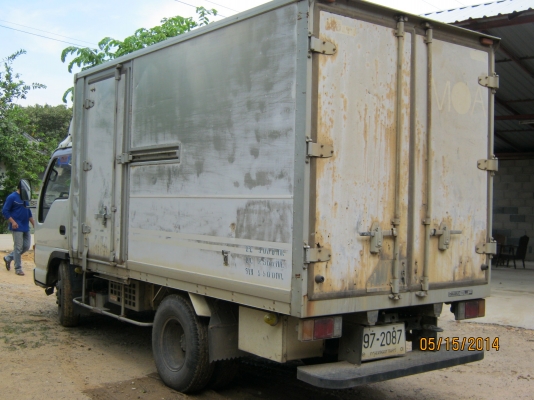 ขาย 6 ล้อ ตู้เย็น