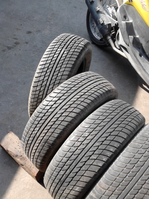 185/65R14 BRIDGESTONE TAXI PREMIUM TEL.081-427-3941 185/65R14 BRIDGESTONE TAXI PREMIUM TEL.081-427-3941