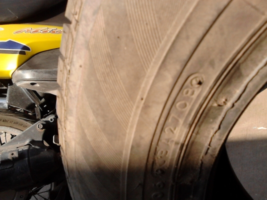 185/65R14 BRIDGESTONE TAXI PREMIUM TEL.081-427-3941 185/65R14 BRIDGESTONE TAXI PREMIUM TEL.081-427-3941