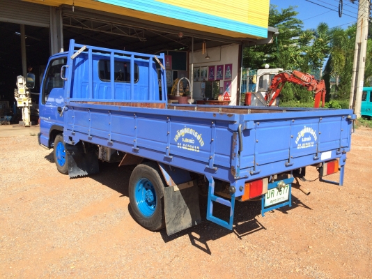 ขายรถอีซูซุ 4 ล้อหัวการ์ตูน ทะเบียนป้ายเล็กไม่ติดเวลา