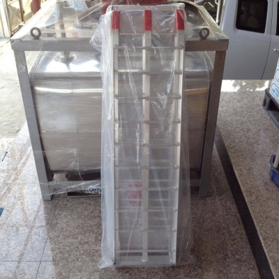 รับน้ำหนักได้ ไม่เกิน 340 ก.ก. (750 ปอนด์)   รับน้ำหนักได้ ไม่เกิน 340 ก.ก. (750 ปอนด์)