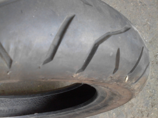 ยางรถจักรยานยนต์ DUNLOP ขอบ 12  มีคู่หน้า-หลัง  TEL.081-427-3941