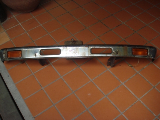 ขายกันชนหน้าม้ากระโดด RN 40ไฟเลี้ยวสวยและกระจังหน้าครับเก่าญี่ปุ่น ขายกันชนหน้าม้ากระโดด RN 40ไฟเลี้ยวสวยและกระจังหน้าครับเก่าญี่ปุ่น