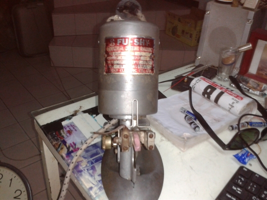 เครื่องตัดผ้า 1000 บาท