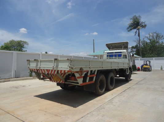 รถบรรทุก 10 ล้อ HINO 2 เพลาพื้นเรียบ