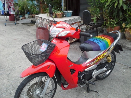 Wave 125 r ปี 49 กุญแจใหญ่ รถบ้าน เครื่องเดิม แน่นๆชุดสีสด เอกสารครบ Wave 125 r ปี 49 กุญแจใหญ่ รถบ้าน เครื่องเดิม แน่นๆชุดสีสด เอกสารครบ