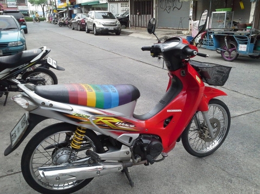 Wave 125 r ปี 49 กุญแจใหญ่ รถบ้าน เครื่องเดิม แน่นๆชุดสีสด เอกสารครบ Wave 125 r ปี 49 กุญแจใหญ่ รถบ้าน เครื่องเดิม แน่นๆชุดสีสด เอกสารครบ