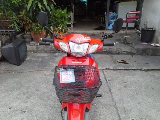 Wave 125 r ปี 49 กุญแจใหญ่ รถบ้าน เครื่องเดิม แน่นๆชุดสีสด เอกสารครบ Wave 125 r ปี 49 กุญแจใหญ่ รถบ้าน เครื่องเดิม แน่นๆชุดสีสด เอกสารครบ