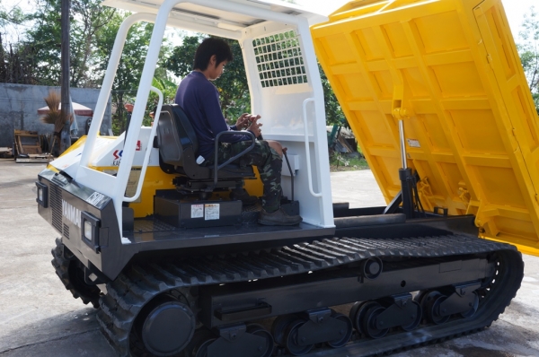 ขายรถดั๊มตีนตะขาบ YANMAR C50R-2  รุ่น 2 เก่านอก