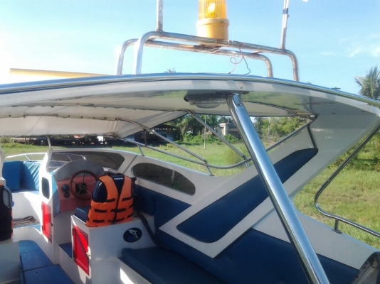 ขายเรือเร็ว 27 ฟุต ท้องไม้จริง เครื่องยามาฮา 115 แรง 2 ตัว พร้อมใช้งานทะเบียนพร้อมมีเทนเลอร์ให้พร้อมลากกลับใด้เลยค่ะ ขายเรือเร็ว 27 ฟุต ท้องไม้จริง เครื่องยามาฮา 115 แรง 2 ตัว พร้อมใช้งานทะเบียนพร้อมมีเทนเลอร์ให้พร้อมลากกลับใด้เลยค่ะ