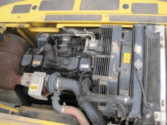 รถแบคโฮมือสอง KOMATSU PC200 สภาพรถเยี่ยม 090-268-2646