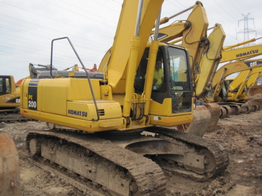 รถแบคโฮมือสอง KOMATSU PC200 สภาพรถเยี่ยม 090-268-2646