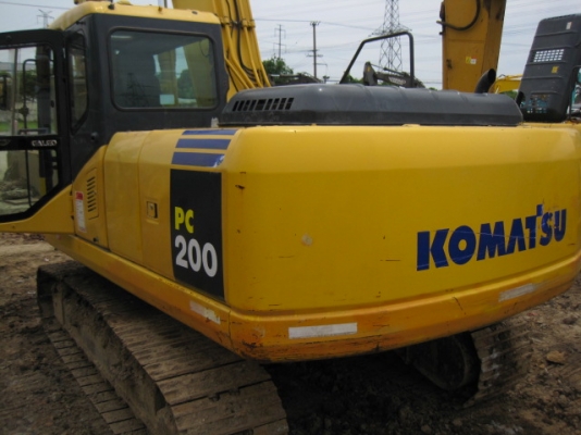 รถแบคโฮมือสอง KOMATSU PC200 สภาพรถเยี่ยม 090-268-2646