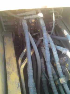 รถแบคโฮมือสอง KOMATSU PC220LC สภาพรถเยี่ยม 090-268-2646