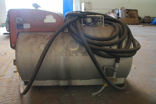 ขาย ถังน้ำมันขนาด 500 ลิตร จากประเทศญี่ปุ่น ขาย ถังน้ำมันขนาด 500 ลิตร จากประเทศญี่ปุ่น