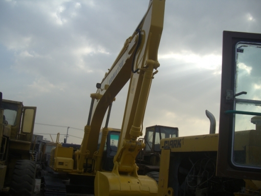 รถแบคโฮมือสอง KOMATSU PC200-6 สภาพรถเยี่ยม 090-268-2646